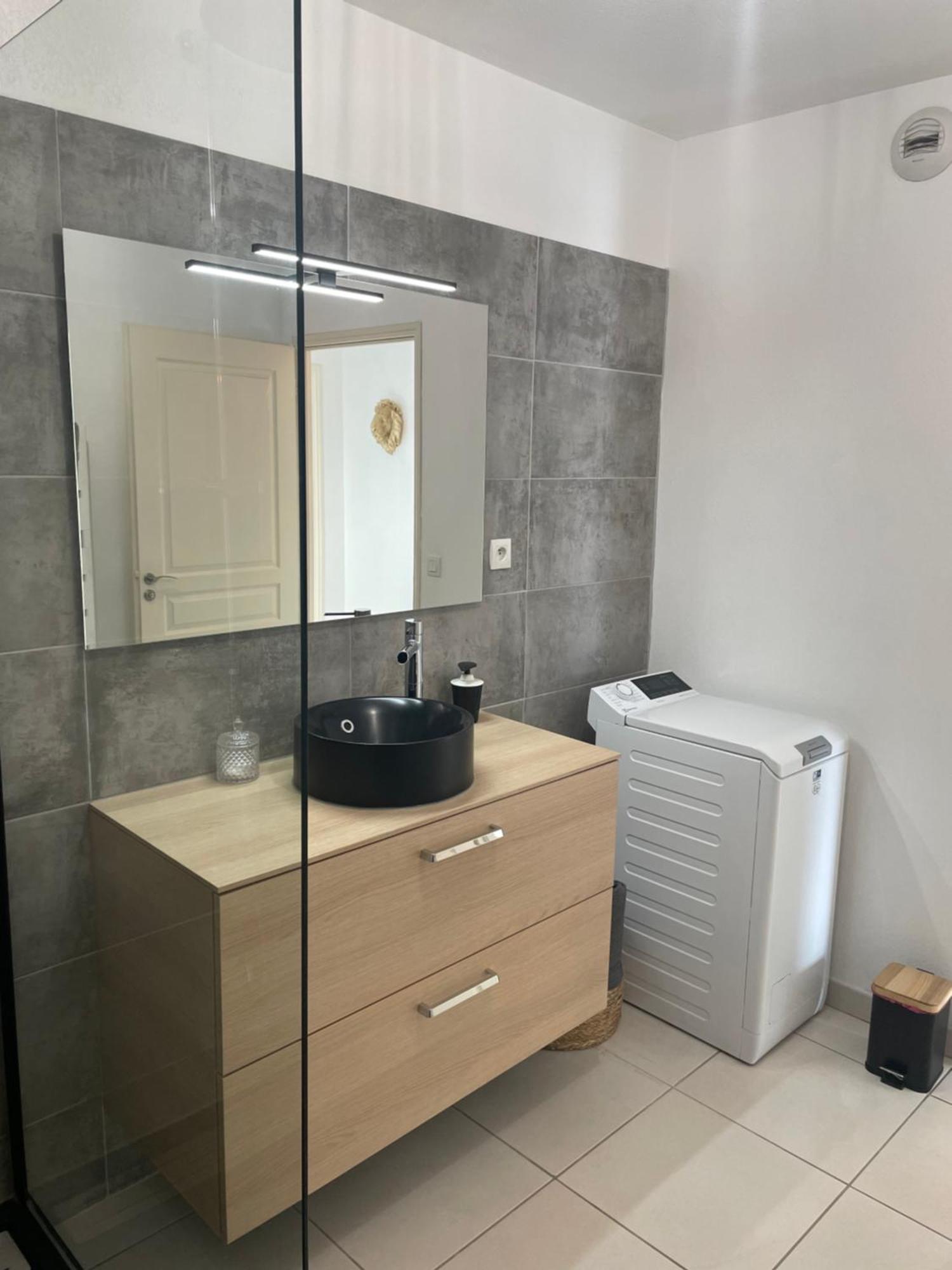 Appartement T3 Climatise,Balcon, Classe 3 Etoiles Le Boulou Eksteriør bilde